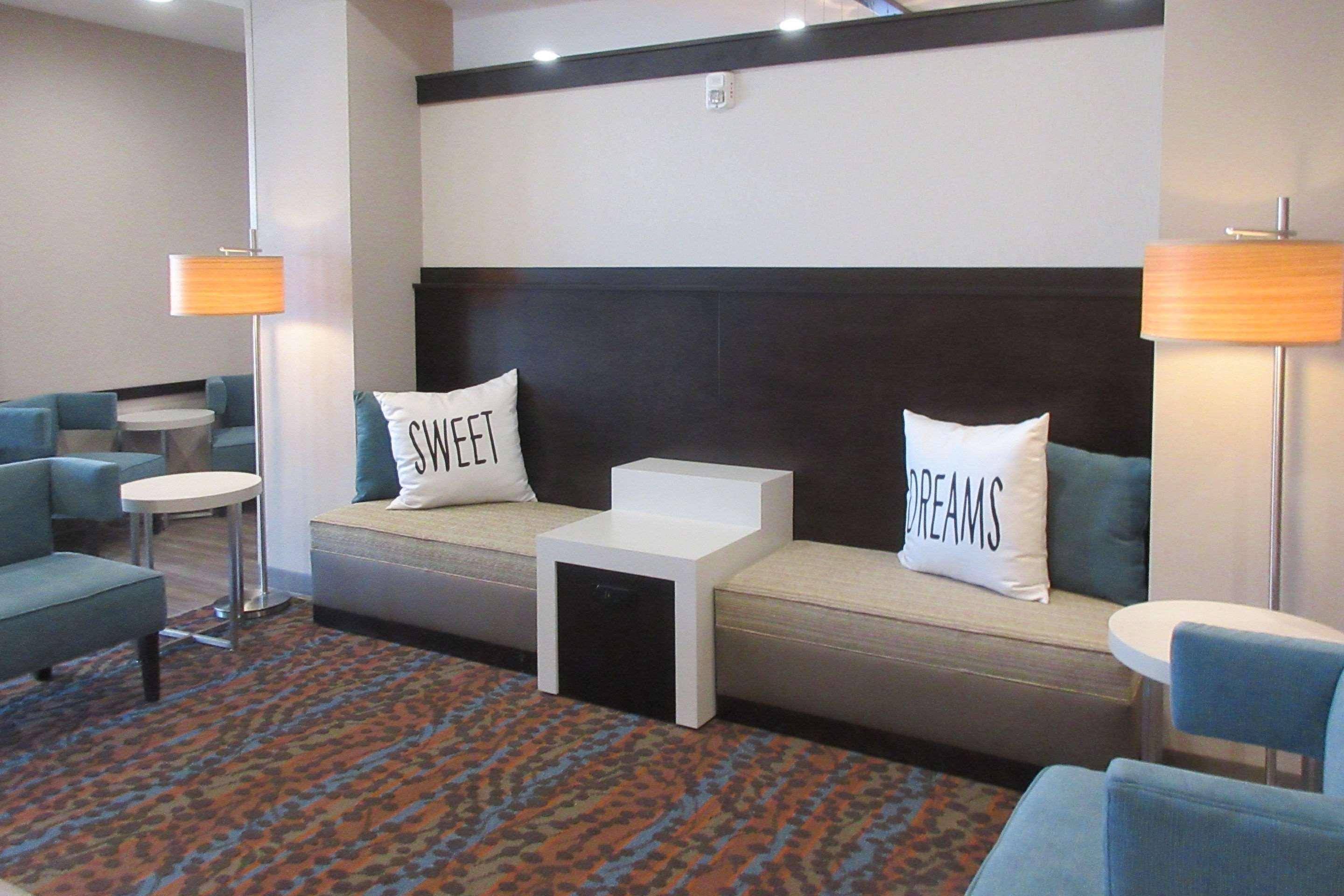 Sleep Inn & Suites Oregon - Madison Eksteriør bilde